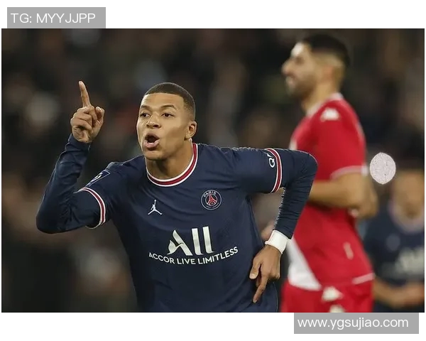 巴黎圣日耳曼豪取胜利夺得法甲冠军摩纳哥逆转尼斯展现强大实力